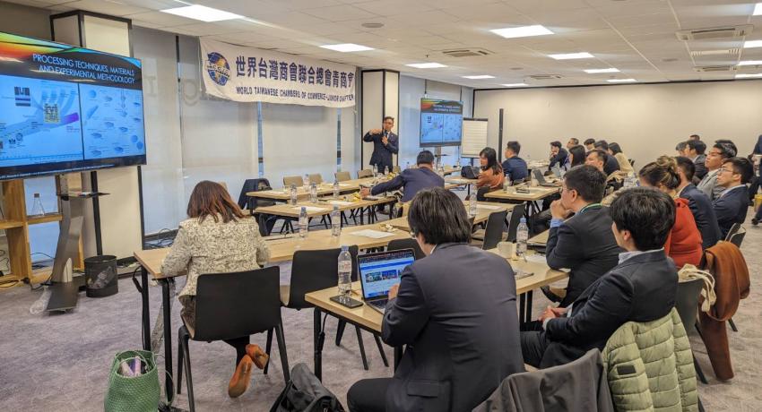 何秉倫博士科技講座